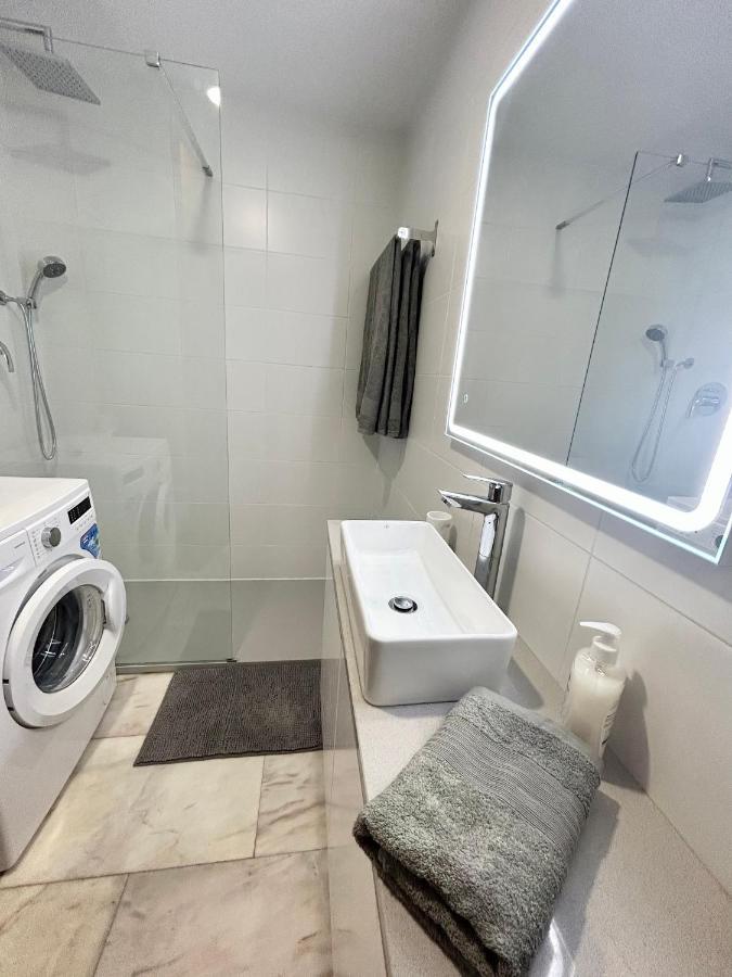 Santa Catarina By Ola Madeira Apartment Funchal  Bagian luar foto
